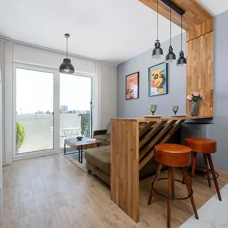 Apartment Stylowe Z Antresola, Balkonami I Miejscem Do Pracy By Renters Breslau
