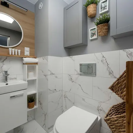 Stylowe Z Antresola, Balkonami I Miejscem Do Pracy By Renters Apartamento *